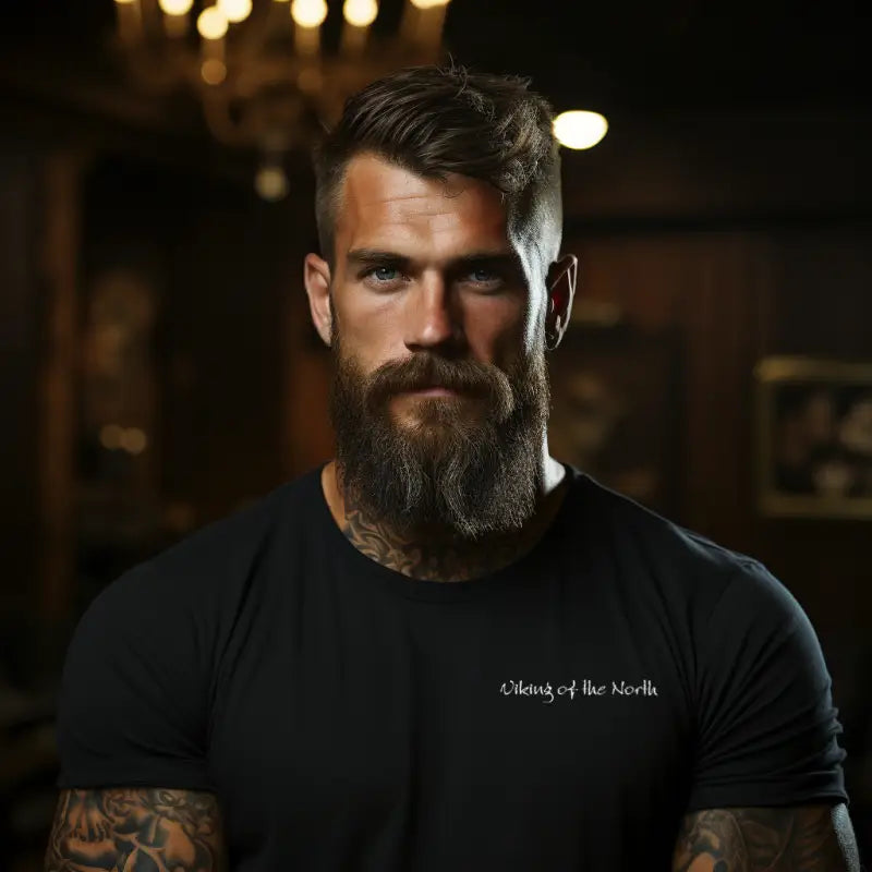 Viking of the North Wikinger T-Shirt am Model, KI-generiert